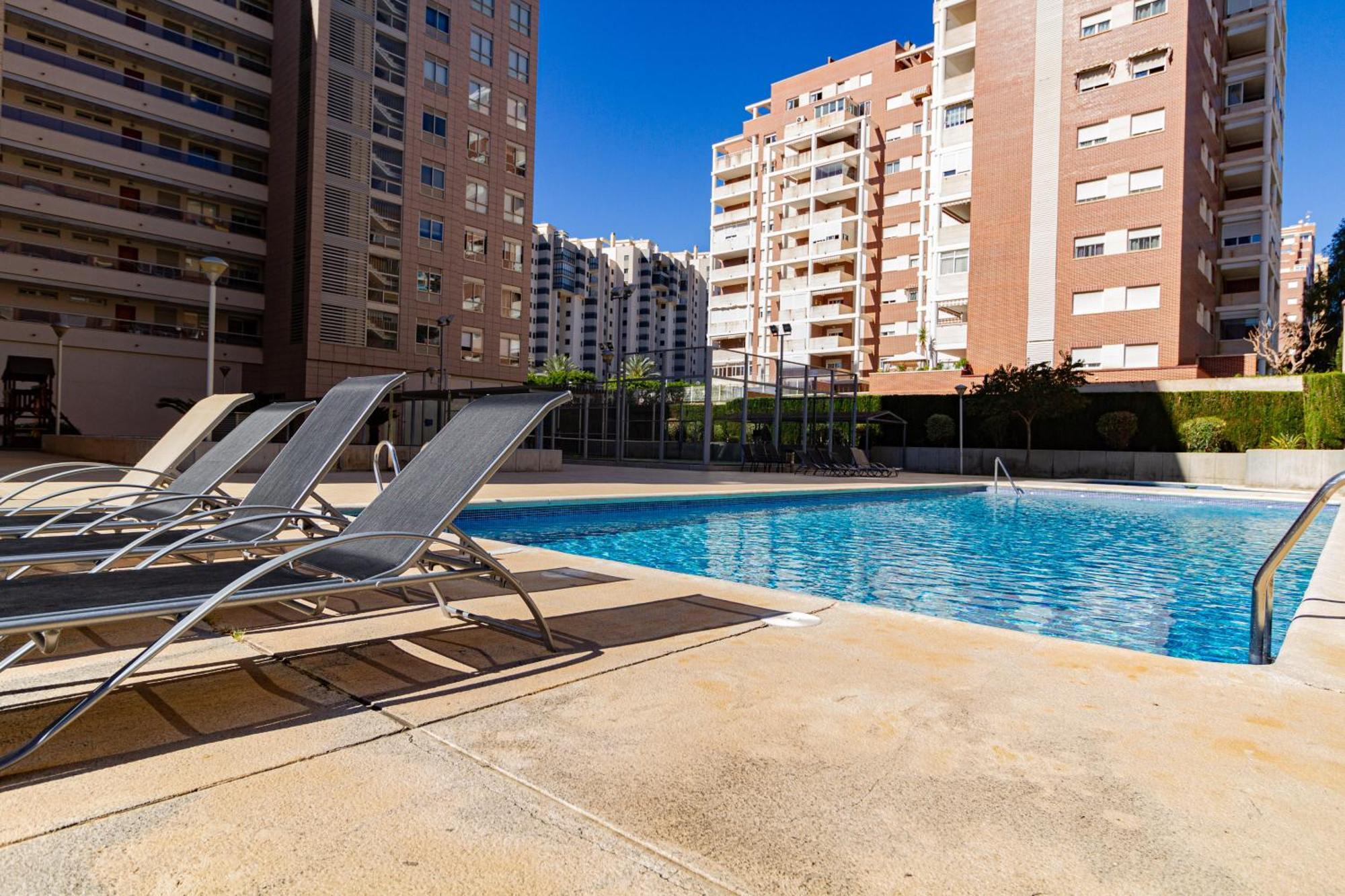 Amazing In The Modern Coruna Building, Near The Beach, Pool & Garage