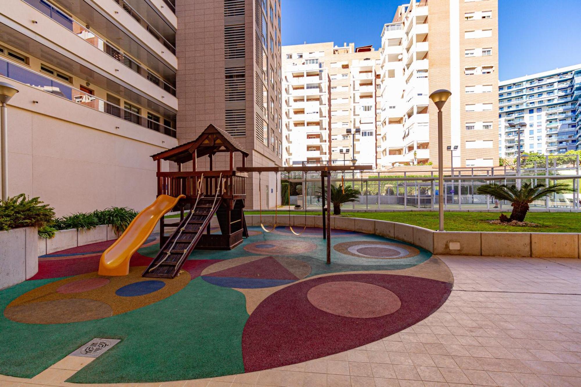Apartment Amazing In The Modern Coruna Building, Near The Beach, Pool & Garage Villajoyosa